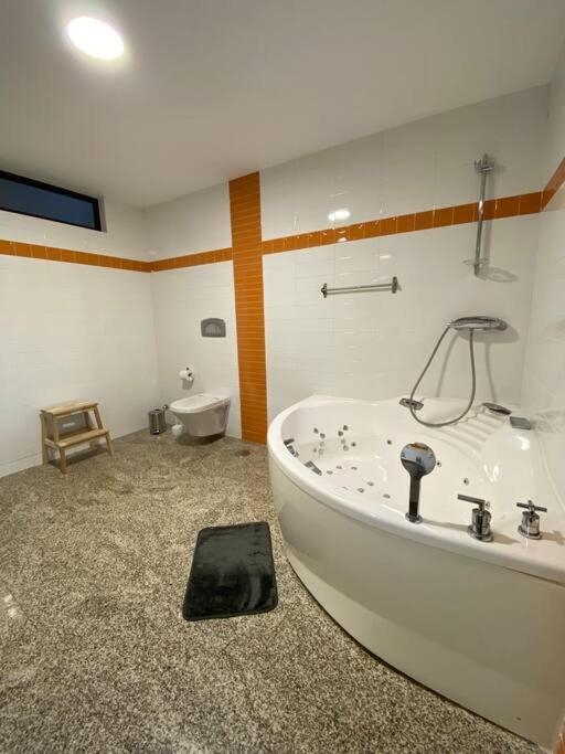 Casa Bamiak Villa บิลาการ์เซีย เด อาโรว์ซา ภายนอก รูปภาพ